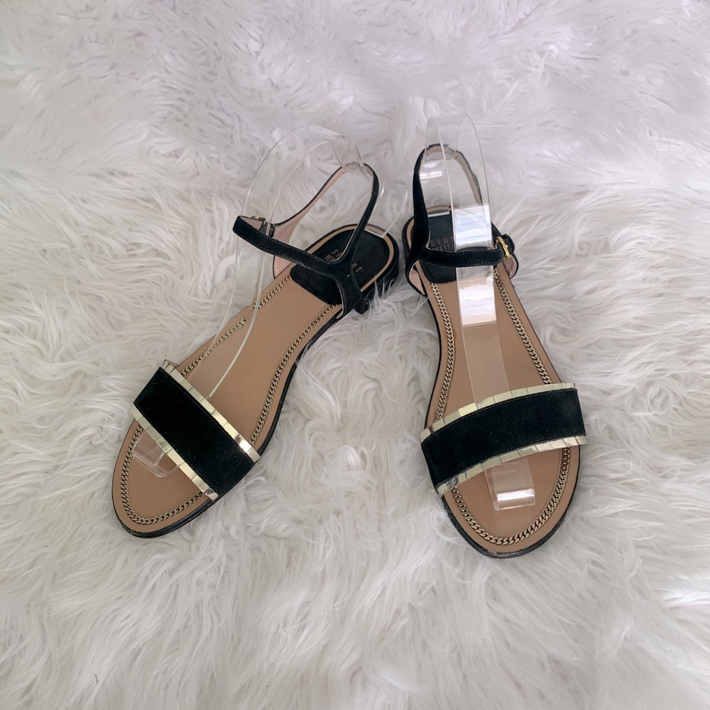 Black and gold Stuart Weitzman sandals size 7.5